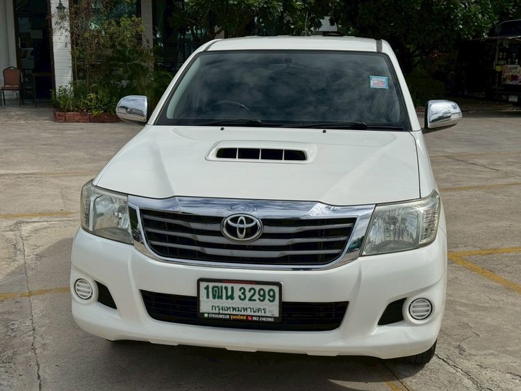 Toyota Hilux Vigo Champ 2015 Smart Cab 2.5 J Pickup ดีเซล ไม่ติดแก๊ส เกียร์ธรรมดา ขาว รูปที่ 2
