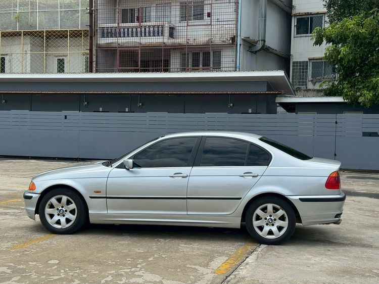 BMW Series 3 2001 323i Sedan เบนซิน ไม่ติดแก๊ส เกียร์อัตโนมัติ บรอนซ์เงิน รูปที่ 4