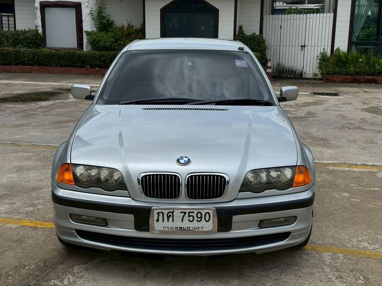 BMW Series 3 2001 323i Sedan เบนซิน ไม่ติดแก๊ส เกียร์อัตโนมัติ บรอนซ์เงิน รูปที่ 2
