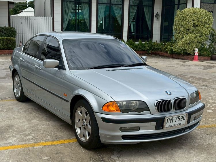 BMW Series 3 2001 323i Sedan เบนซิน ไม่ติดแก๊ส เกียร์อัตโนมัติ บรอนซ์เงิน รูปที่ 3