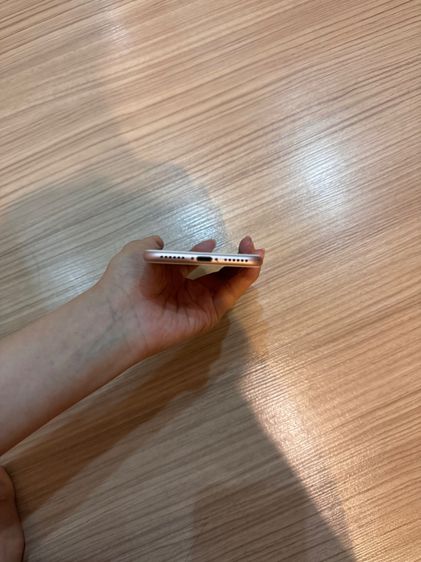 มือถือ iPhone 7 128GB สี Rose Gold รูปที่ 2