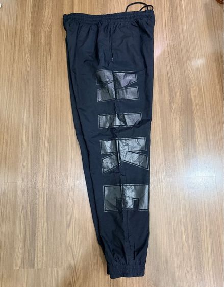 กางเกงวอร์มสีดำ(ผ้าร่ม) แบรนด์ Nike all black  รูปที่ 3