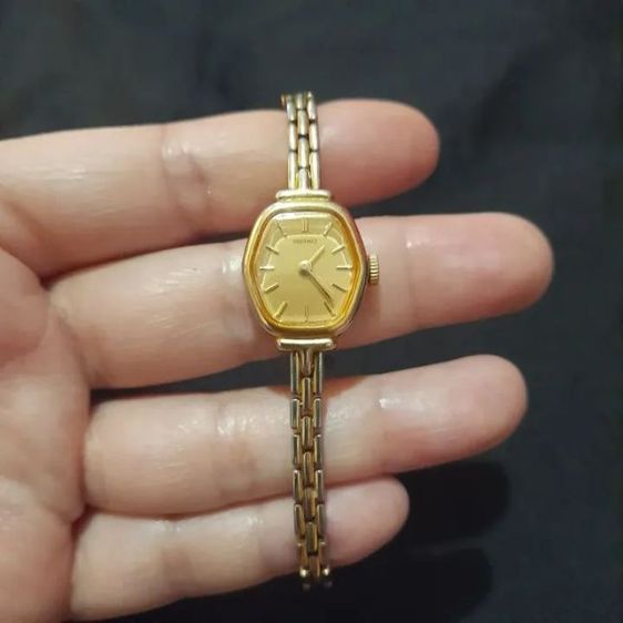 นาฬิกา Vintage Ladies พร้อมใช้งาน