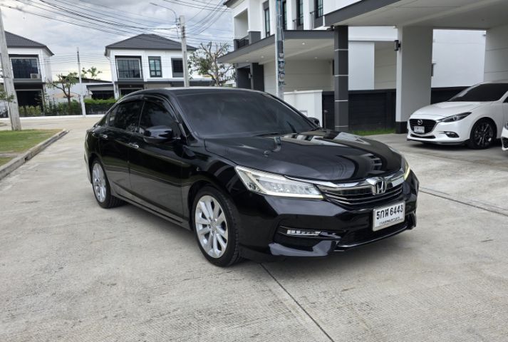 รถ Honda Accord 2.4 EL i-VTEC สี ดำ