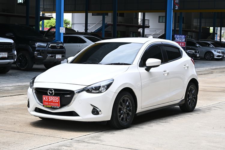 รถ Mazda Mazda 2 1.3 High Connect สี ขาว