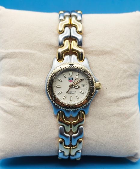 นาฬิกาข้อมือ  TAG HEUER