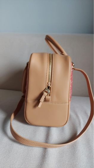 กระเป๋าทรงถือ Loewe เป็นผ้าผสมหนัง รูปที่ 4