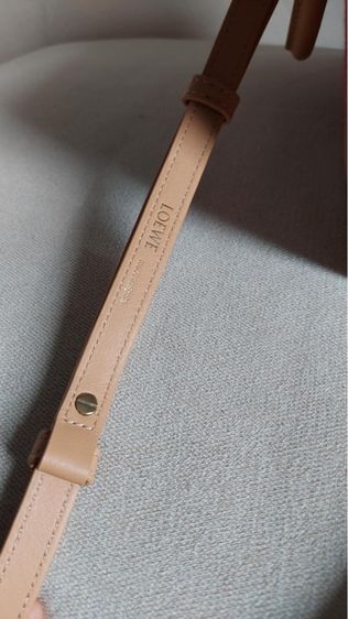 กระเป๋าทรงถือ Loewe เป็นผ้าผสมหนัง รูปที่ 14