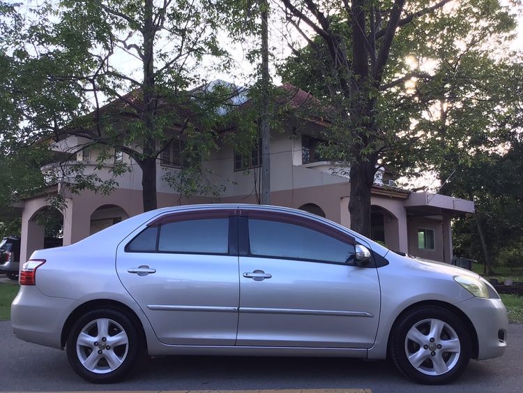 รถ Toyota Vios 1.5 G สี บรอนซ์เงิน