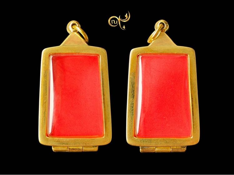 ราคา 270 บาท รวมส่ง ตลับพระ สมเด็จ หรือพระเครื่องทรงสี่เหลี่ยม หลังเปิด (เปิดหน้า - เปิดหลัง) เนื้อทองเหลืองแท้ งานดิบ ปัดเงา ไม่ชุบ