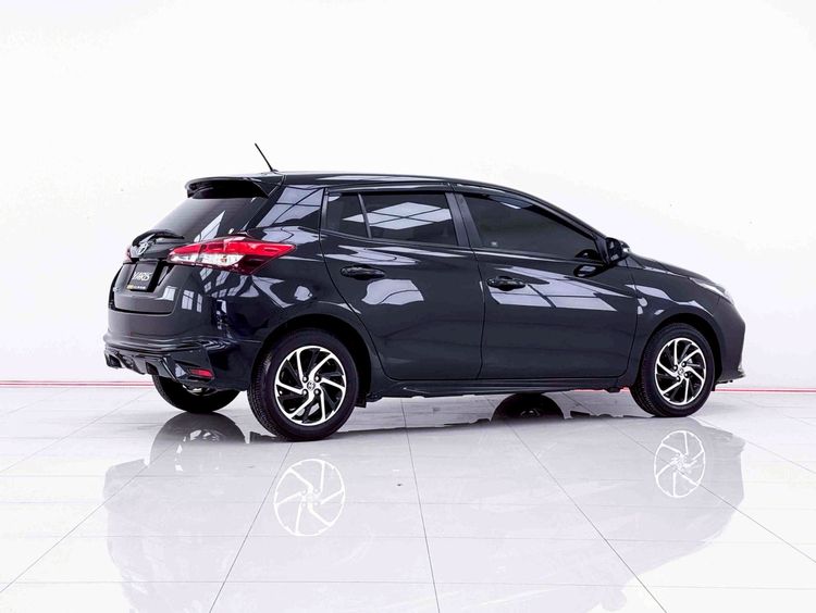 Toyota Yaris 2022 1.2 Sport Sedan เบนซิน ไม่ติดแก๊ส เกียร์อัตโนมัติ ดำ รูปที่ 4