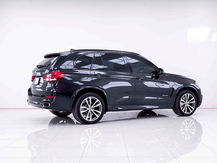 BMW X5 2022 2.0 xDrive40e 4WD Utility-car ปลั๊กอินไฮบริด (PHEV) ไม่ติดแก๊ส เกียร์อัตโนมัติ ดำ รูปที่ 4