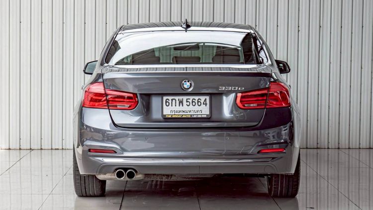 BMW Series 3 2017 330e Sedan ปลั๊กอินไฮบริด (PHEV) ไม่ติดแก๊ส เกียร์อัตโนมัติ เทา รูปที่ 3