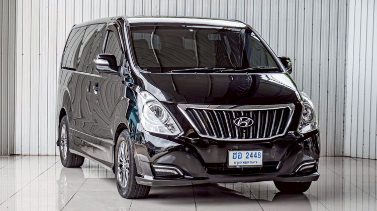 Hyundai H-1  2018 2.5 Deluxe Van ดีเซล ไม่ติดแก๊ส เกียร์อัตโนมัติ ดำ