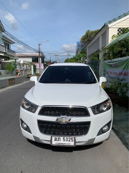รถ Chevrolet Captiva 2.0 LTZ 2WD สี ขาว