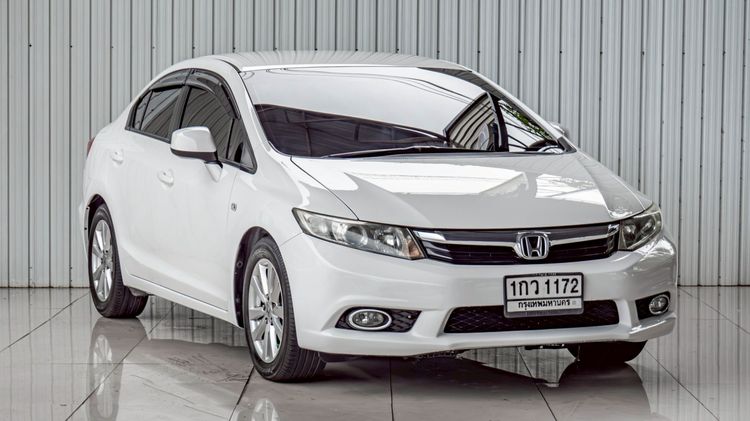 รถ Honda Civic 1.8 S i-VTEC สี ขาว