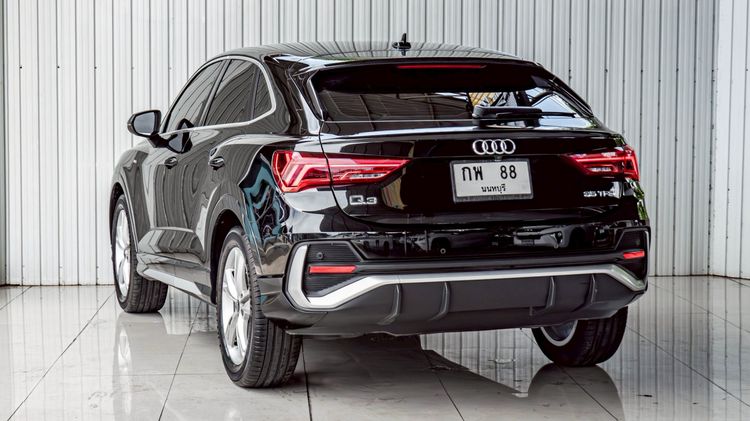 Audi Audi Q3 2022 2.0 TFSI AWD Utility-car เบนซิน ไม่ติดแก๊ส เกียร์อัตโนมัติ ดำ รูปที่ 3