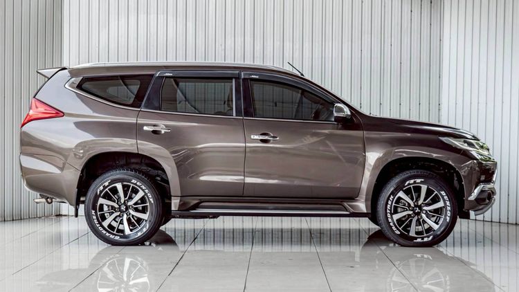 Mitsubishi Pajero Sport 2016 2.4 GT Premium 4WD Utility-car ดีเซล ไม่ติดแก๊ส เกียร์อัตโนมัติ น้ำตาล รูปที่ 4