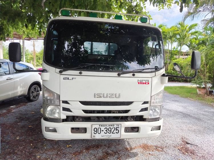ISUZU 6  ล้อ รถ 6 ล้อ เกียร์ออโต้ NPR150 มีแผงข้าง เจ้าของขายเอง ยังใช้งานทุกวัน