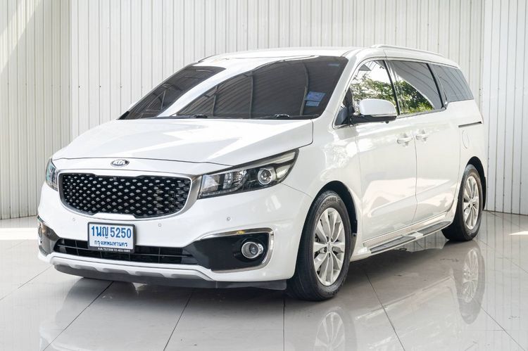 Kia Carnival 2018 2.2 EX Van ดีเซล ไม่ติดแก๊ส เกียร์อัตโนมัติ ขาว รูปที่ 2