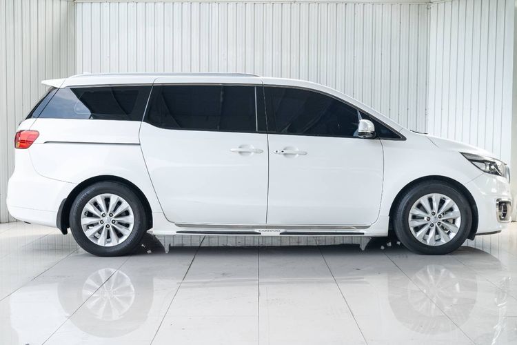 Kia Carnival 2018 2.2 EX Van ดีเซล ไม่ติดแก๊ส เกียร์อัตโนมัติ ขาว รูปที่ 3