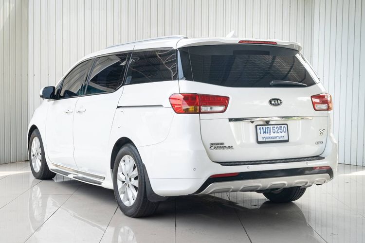 Kia Carnival 2018 2.2 EX Van ดีเซล ไม่ติดแก๊ส เกียร์อัตโนมัติ ขาว รูปที่ 4