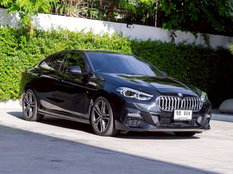 รถ BMW Series 2 218i สี ดำ
