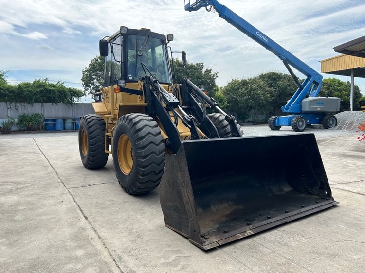รถตักล้อยาง CATTERPOLLAR รุ่น IT14F บุ้งกี๋ 1.4 คิว ยกสูง 3.6 ม. คอนโทรลเดี่ยว รถเก่านอกนำเข้า รูปที่ 6