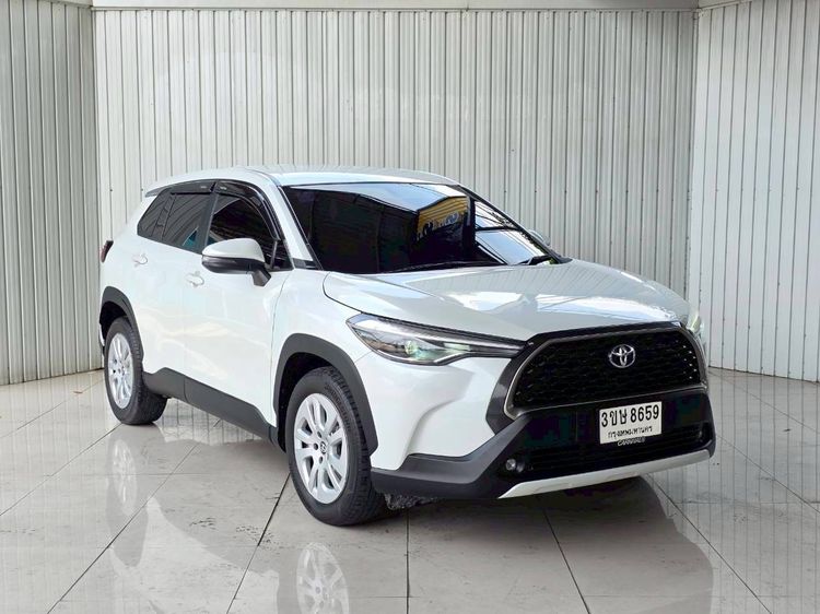 Toyota Corolla Cross 2023 1.8 Sport Utility-car เบนซิน ไม่ติดแก๊ส เกียร์อัตโนมัติ ขาว
