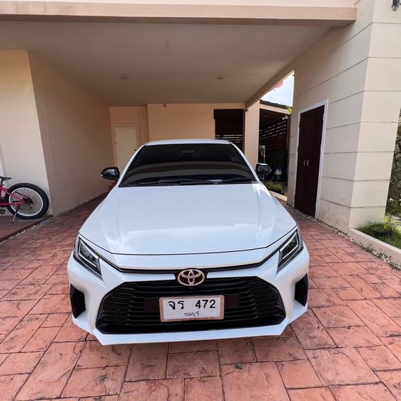 Toyota Yaris ATIV 2023 1.2 Premium Luxury Sedan เบนซิน ไม่ติดแก๊ส เกียร์อัตโนมัติ ขาว