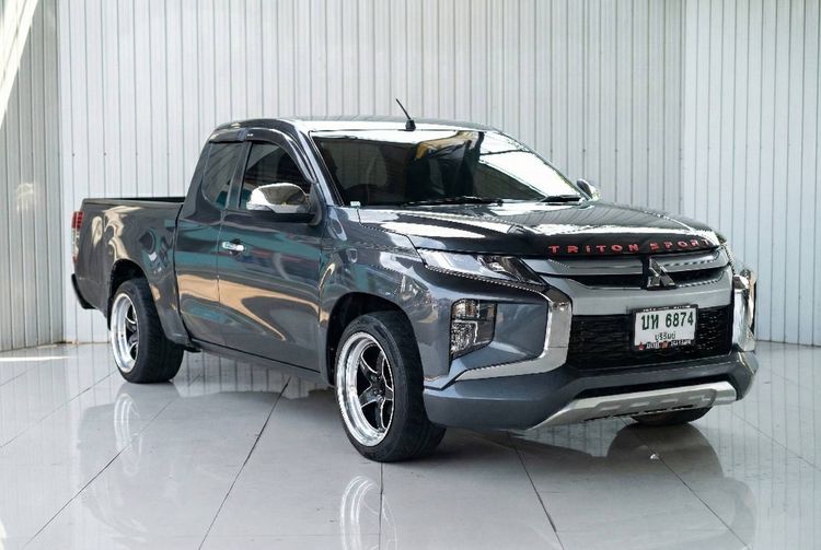 Mitsubishi Triton 2022 2.5 GLX Pickup ดีเซล ไม่ติดแก๊ส เกียร์ธรรมดา เทา