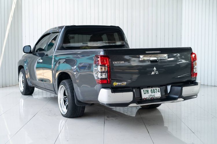 Mitsubishi Triton 2022 2.5 GLX Pickup ดีเซล ไม่ติดแก๊ส เกียร์ธรรมดา เทา รูปที่ 4