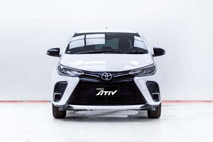 Toyota Yaris ATIV 2022 1.2 Sport Sedan เบนซิน ไม่ติดแก๊ส เกียร์อัตโนมัติ ขาว รูปที่ 4