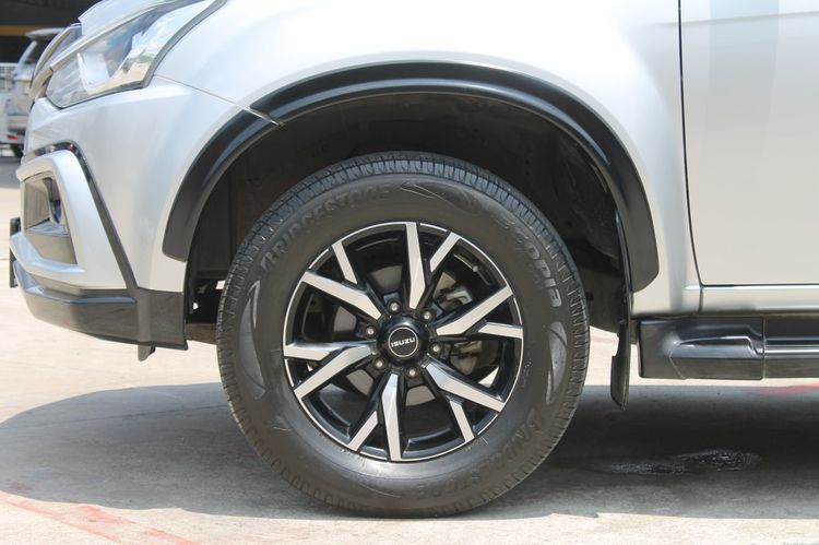Isuzu MU-X 2020 3.0 4WD Utility-car ดีเซล เกียร์อัตโนมัติ เทา รูปที่ 4