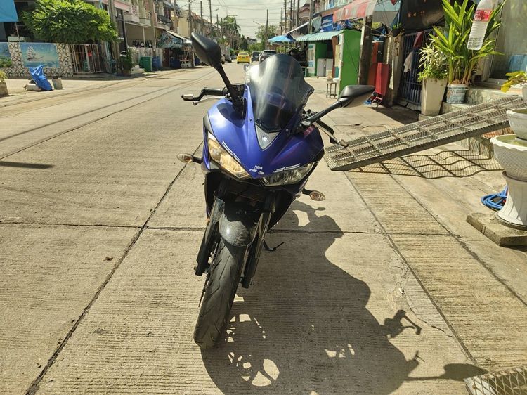 🛵ยังไงก็ขาย R3 ปี 60 เครื่องดี สีสวย สตาร์ทมือ (ไฟABSโชว์) เล่มชุดโอนครบ+เปลี่ยนถ่ายน้ำมันเครื่องฟรี ขายตามสภาพ ไม่มีส่งฟรี รูปที่ 4