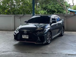 Toyota Yaris ATIV รุ่น 1.2 Sport สีเทา AT ปี 2024