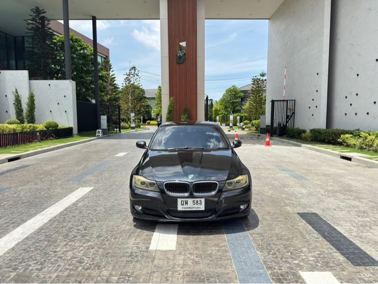 BMW Series 3 2011 318i Sedan เบนซิน ไม่ติดแก๊ส เกียร์อัตโนมัติ ดำ รูปที่ 2