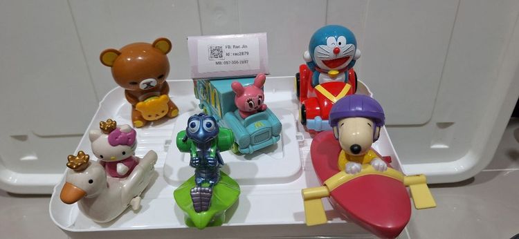 ตุ๊กตา ของเล่นสะสม มีหลายแบบ ของ Mcdonal เหมาะสำหรับเด็ก 