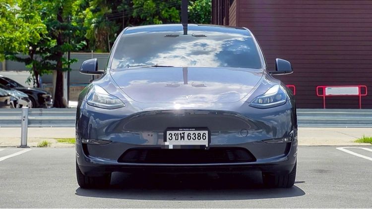 Tesla Model Y 2023 Long Range AWD Utility-car ไฟฟ้า ไม่ติดแก๊ส เกียร์อัตโนมัติ เทา