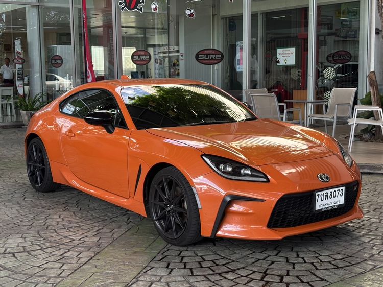 รถ Toyota GR 86 2.4 RZ coupe สี ส้ม