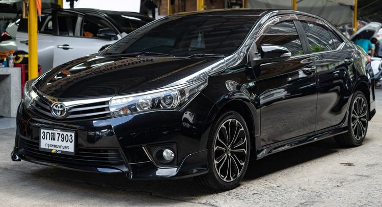 Toyota Altis 2014 1.8 Esport Sedan เบนซิน ไม่ติดแก๊ส เกียร์อัตโนมัติ ดำ รูปที่ 2