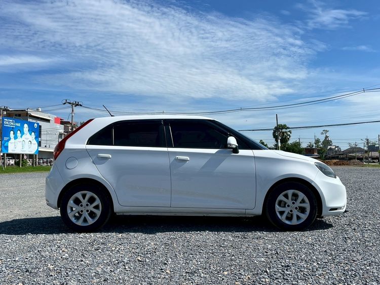 MG MG3 2017 1.5 D Sedan เบนซิน ไม่ติดแก๊ส เกียร์อัตโนมัติ ขาว รูปที่ 4