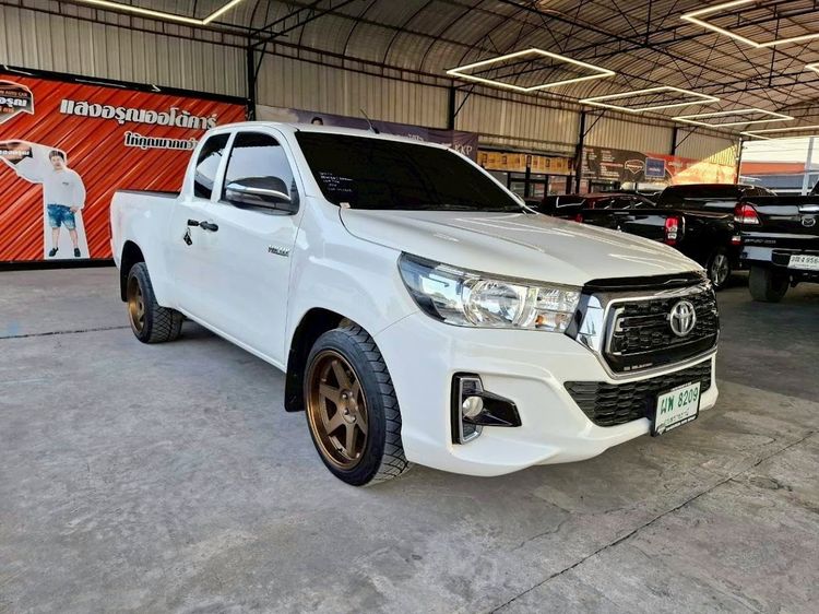 Toyota Hilux Revo 2019 2.4 Z Edition J Plus Pickup ดีเซล ไม่ติดแก๊ส เกียร์ธรรมดา ขาว รูปที่ 3