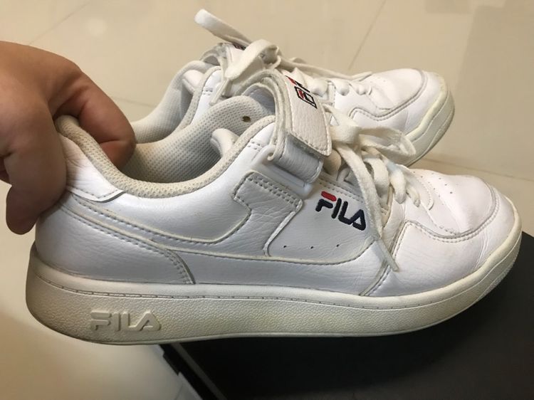 รองเท้าผ้าใบ Fila สีขาวสภาพดี พิื้นโอเค