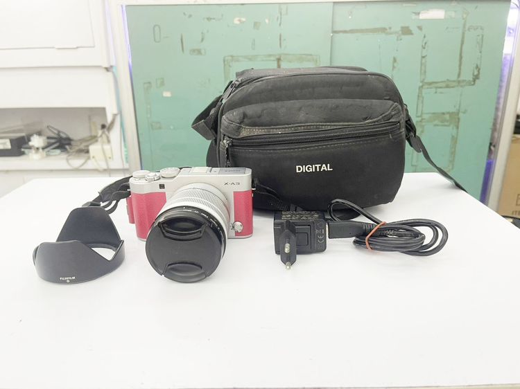 Fujifilm กล้องมิลเลอร์เลส Fuji  xa3 พร้อมเลนส์ 16-50 สภาพสวย ไม่รา พร้อมเมม 32 กิ้ก ใช้งานได้ดี ราคาถูกใจ