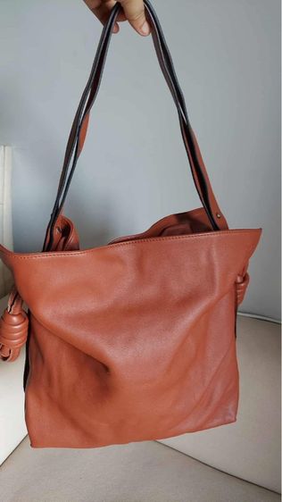 กระเป๋าสะพาย Loewe สีน้ำตาลใบใหญ่ รูปที่ 3