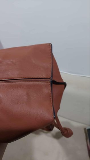 กระเป๋าสะพาย Loewe สีน้ำตาลใบใหญ่ รูปที่ 16