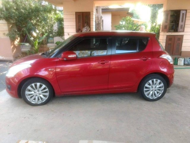 รถ Suzuki Swift 1.25 GLX สี แดง