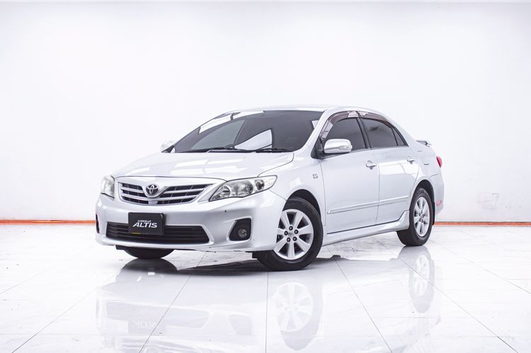 รถ Toyota Altis 1.6 E สี เทา