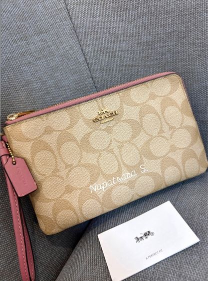 Coach Large Zip Wristlet Size L สภาพสวย ของแท้แน่นอน จาก Shop Central Village รูปที่ 2